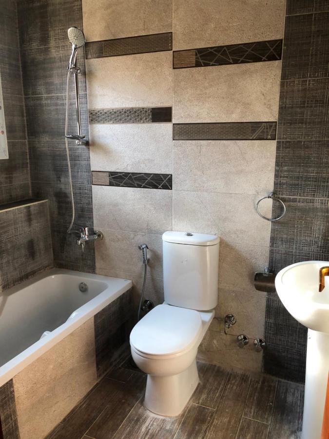 La Royal Elite Five Stars- Jasmine 7 - New