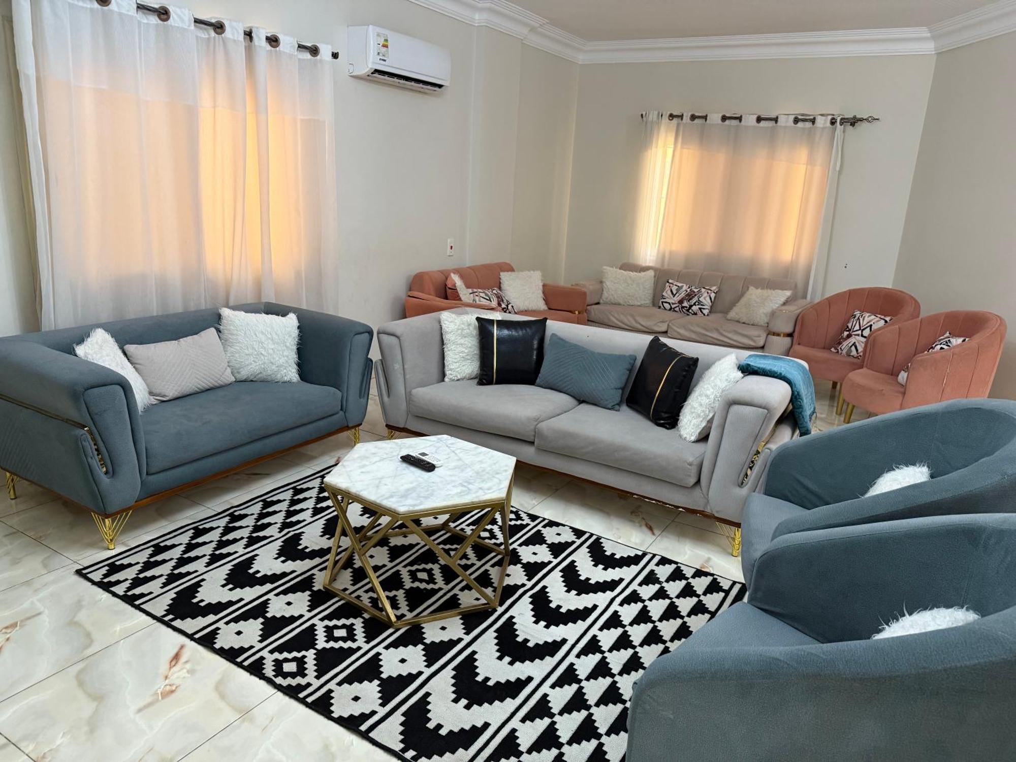 Apartment La Royal Elite Five Stars- Jasmine 7 - New *